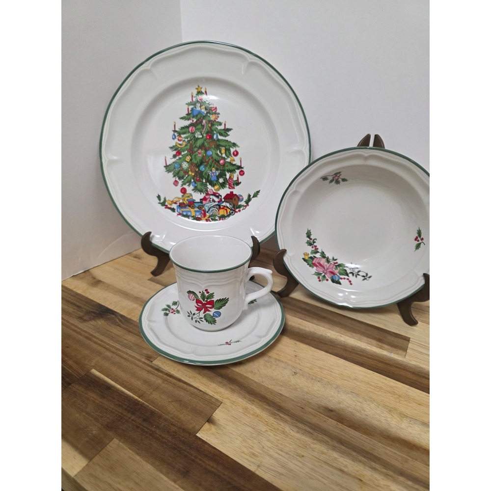 International China Company Tradition Stoneware‎ Christmas Tree Mug Plate Bowl